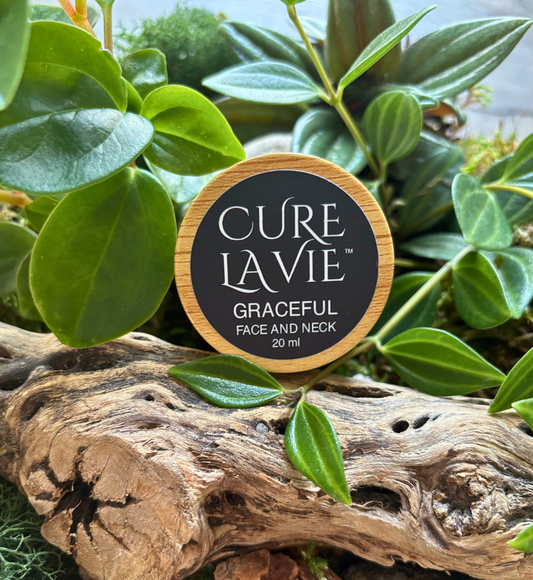 Cure La  Vie "GRACEFUL" 20ml product on a natural background with green leaves